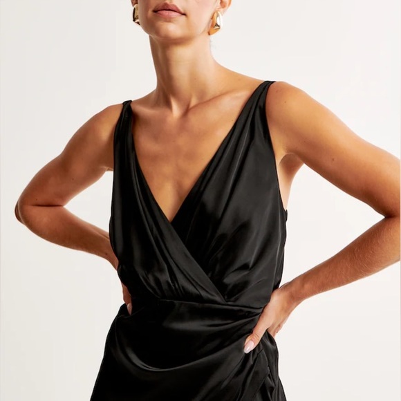 Abercrombie Satin Draped Wrap Midi Dress - Picture 2 of 4